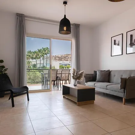 Phaedrus Living Pyrgos Seaside Flat Apartment