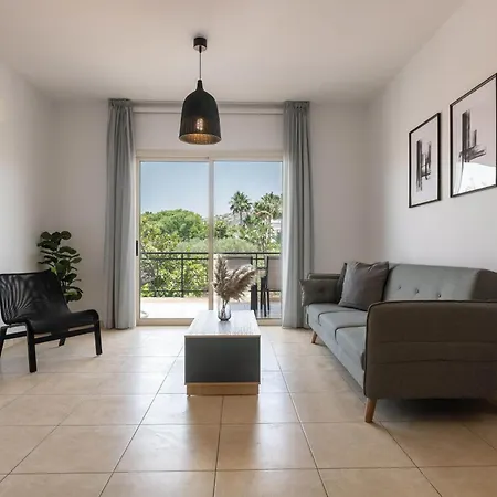 Phaedrus Living Pyrgos Seaside Flat * לימסול